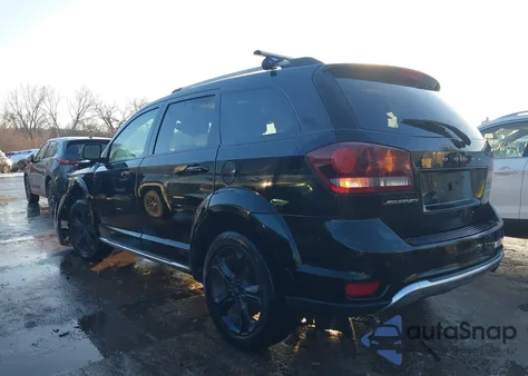 2020 Dodge Journey Crossroad from USA, damaged, VIN 3C4PDCGB5LT272689